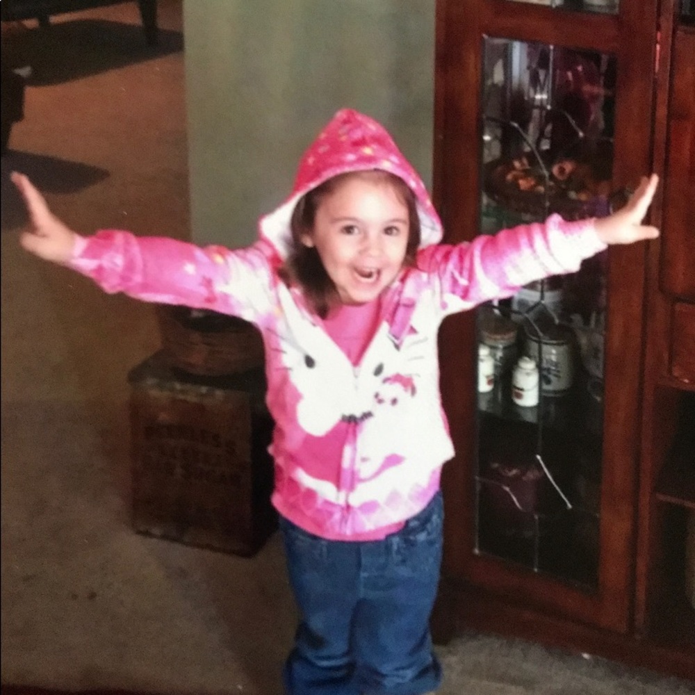 Meet your Posher, Mia